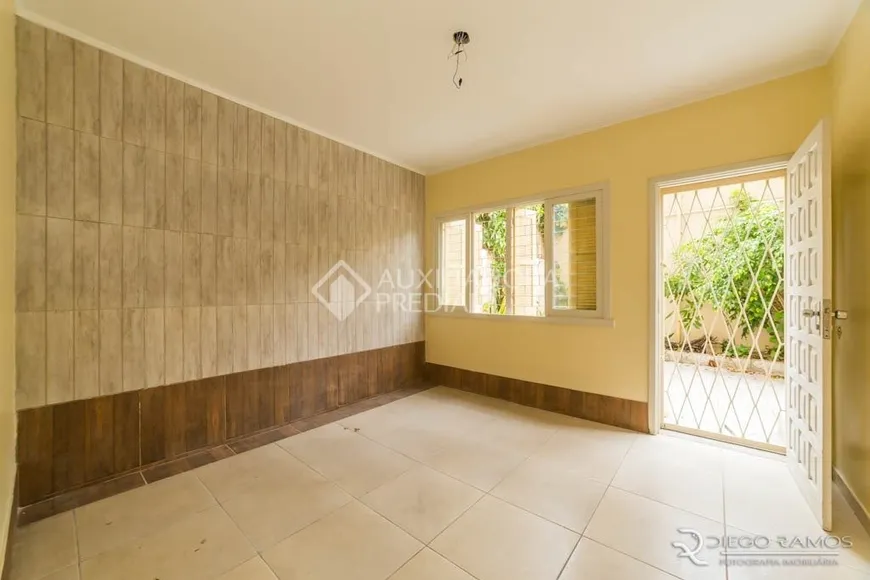 Foto 1 de Apartamento com 1 Quarto à venda, 42m² em Floresta, Porto Alegre