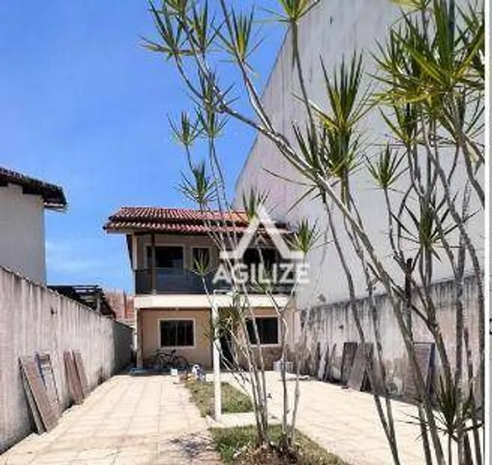 Foto 1 de Casa com 3 Quartos à venda, 200m² em Mirante da Lagoa, Macaé