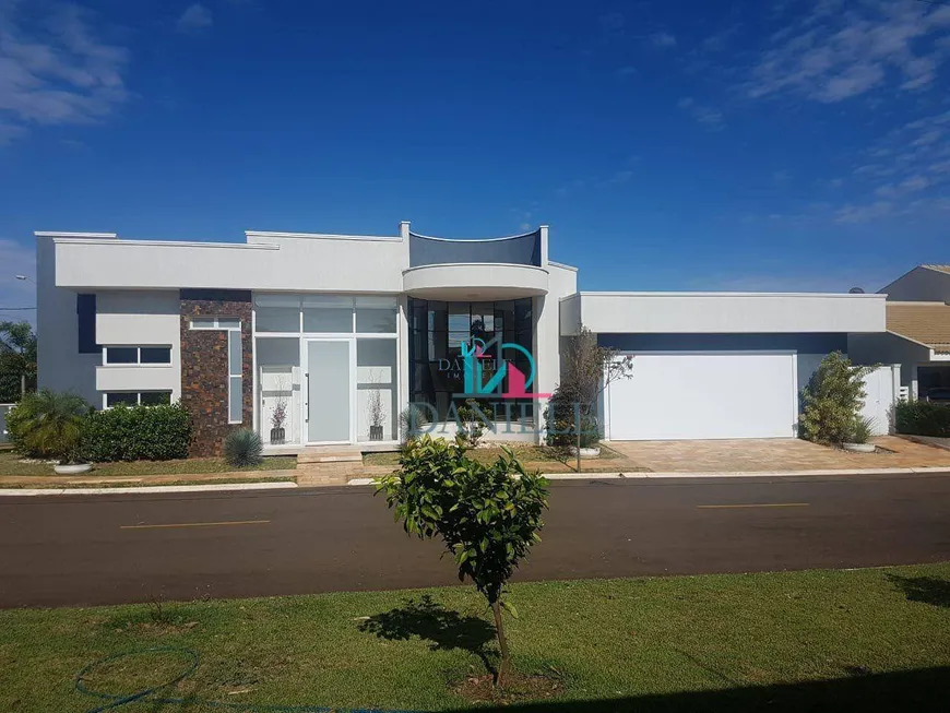 Foto 1 de Casa de Condomínio com 3 Quartos à venda, 218m² em Jardim Magnólias, Araraquara