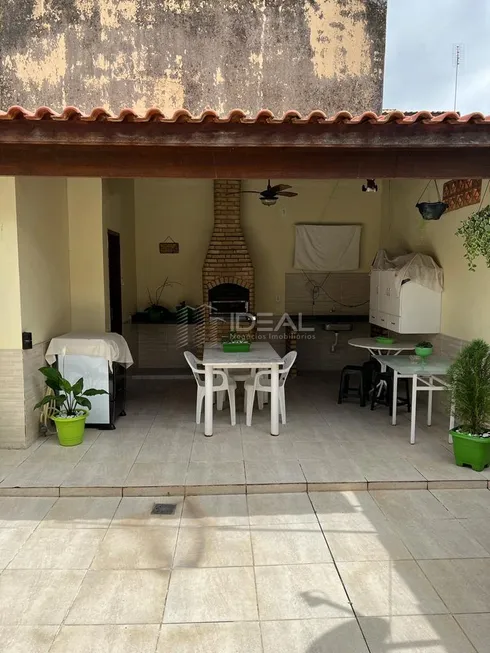 Foto 1 de Casa com 3 Quartos à venda, 160m² em Parque Aurora, Campos dos Goytacazes