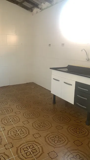 Foto 1 de Casa com 1 Quarto para alugar, 50m² em Vila Serralheiro, São Paulo