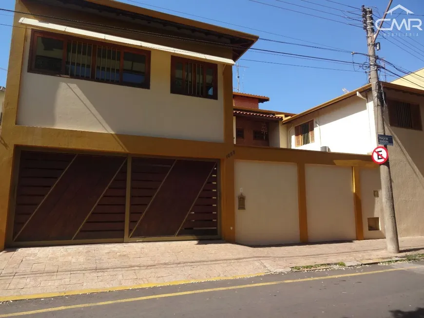 Foto 1 de Casa com 3 Quartos à venda, 219m² em Cidade Alta, Piracicaba