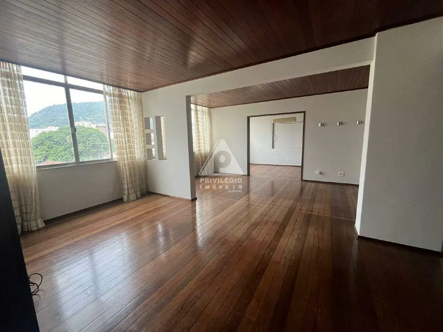 Foto 1 de Apartamento com 4 Quartos à venda, 210m² em Botafogo, Rio de Janeiro