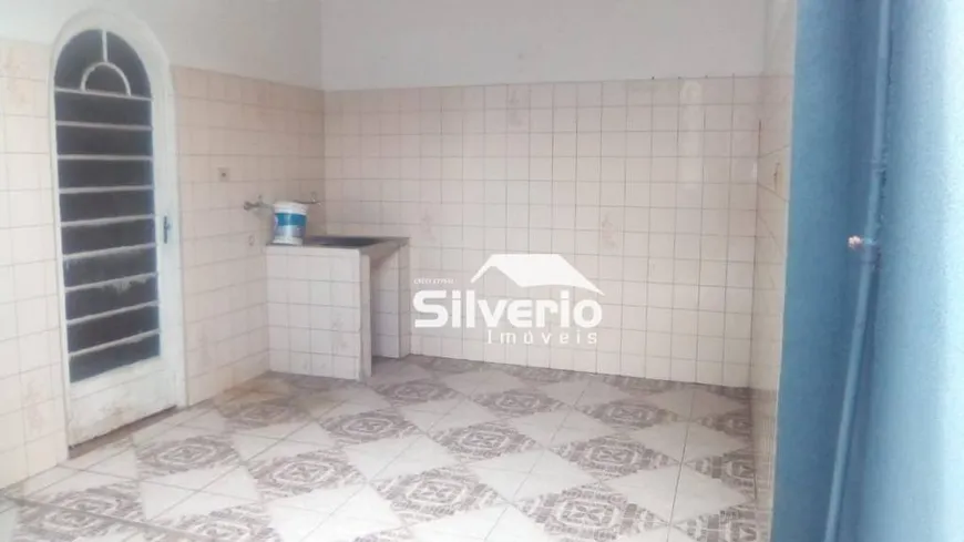 Foto 1 de Sobrado com 3 Quartos à venda, 200m² em Cidade Morumbi, São José dos Campos