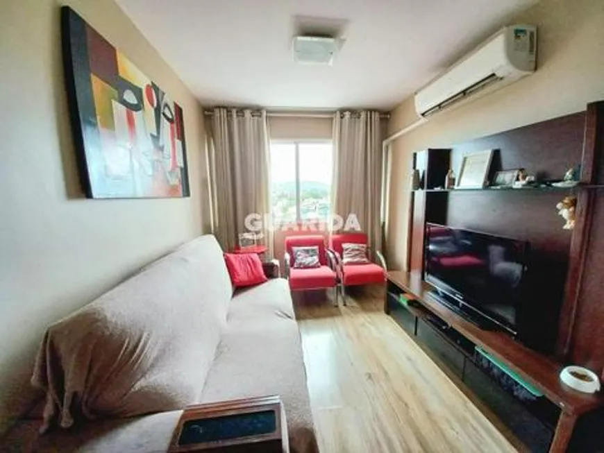 Foto 1 de Apartamento com 3 Quartos à venda, 68m² em Vila Ipiranga, Porto Alegre