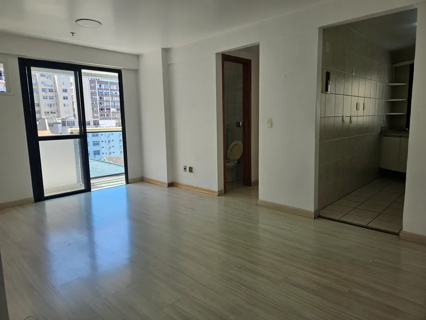 Foto 1 de Apartamento com 1 Quarto para venda ou aluguel, 66m² em Copacabana, Rio de Janeiro