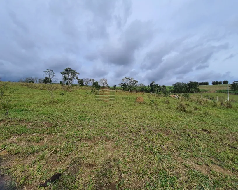 Foto 1 de Fazenda/Sítio com 40 Quartos à venda, 3000m² em Tijuco Preto, Caçapava