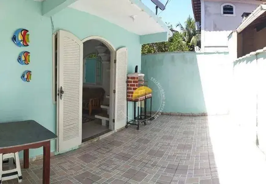 Foto 1 de Casa com 4 Quartos à venda, 120m² em Peró, Cabo Frio