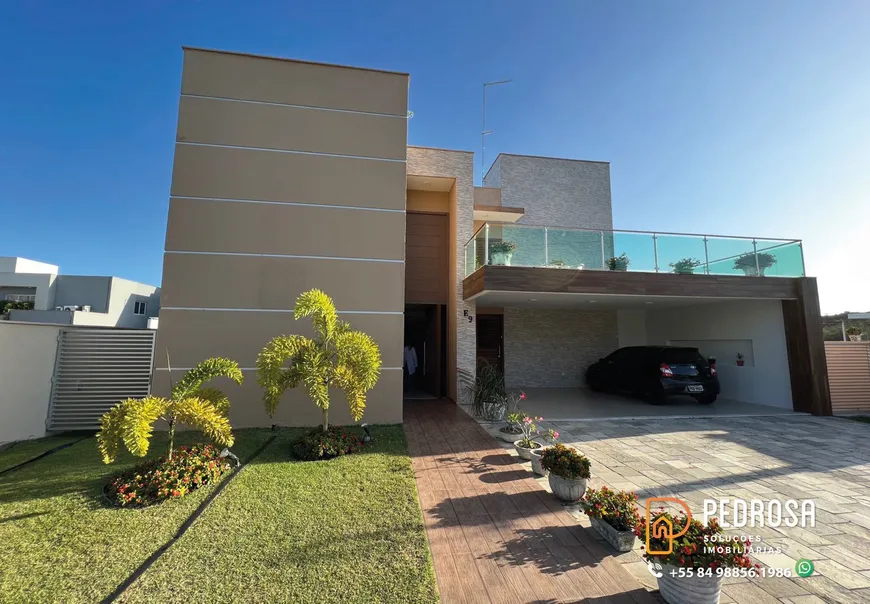 Foto 1 de Casa de Condomínio com 4 Quartos à venda, 277m² em Ponta Negra, Natal