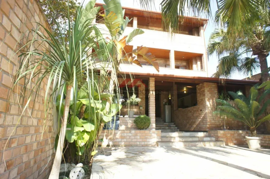 Foto 1 de Casa com 5 Quartos à venda, 446m² em Vila Suíssa, Mogi das Cruzes