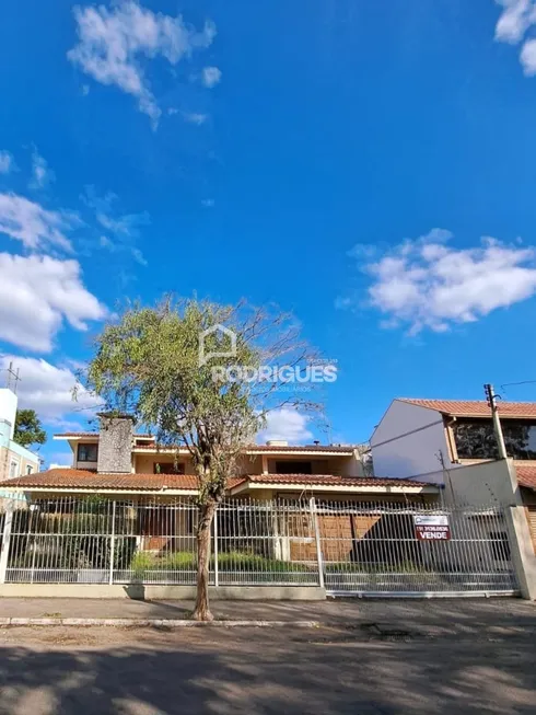 Foto 1 de Casa com 4 Quartos para venda ou aluguel, 350m² em Centro, São Leopoldo