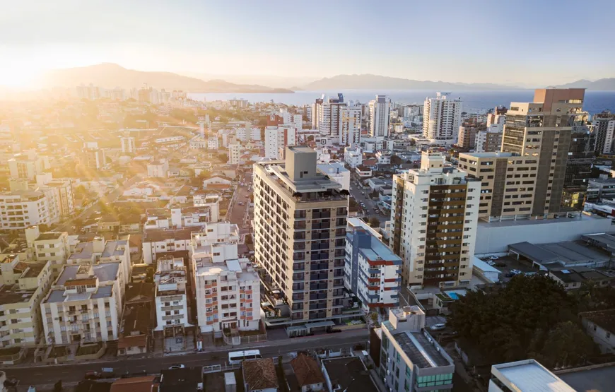 Foto 1 de Apartamento com 1 Quarto à venda, 41m² em Estreito, Florianópolis