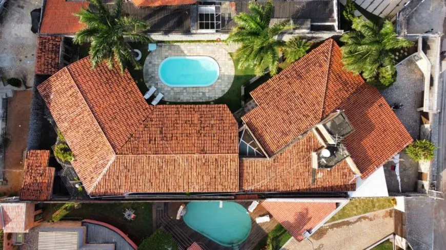 Foto 1 de Casa com 6 Quartos à venda, 550m² em Capim Macio, Natal