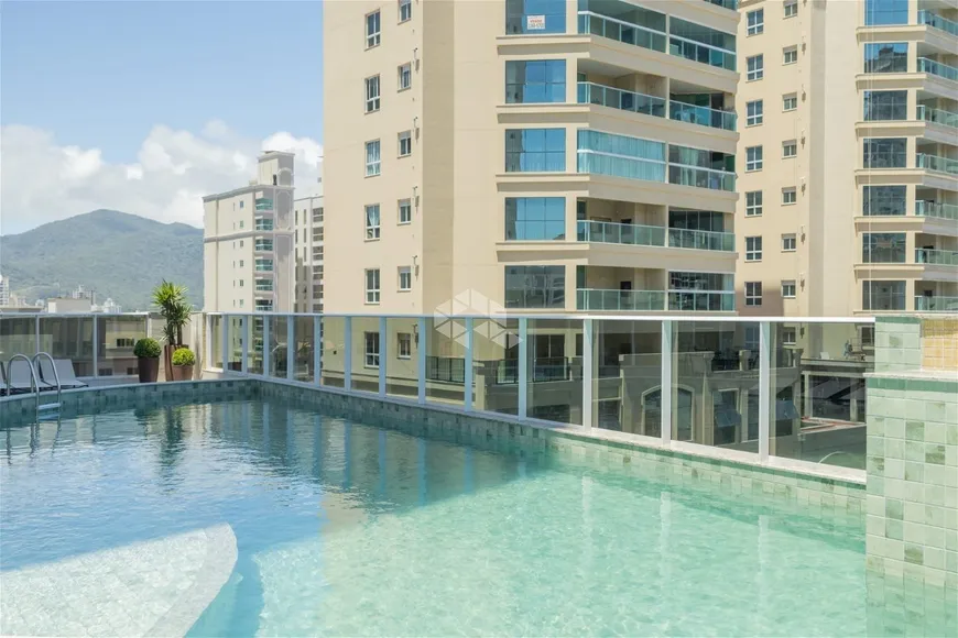Foto 1 de Apartamento com 3 Quartos à venda, 138m² em Meia Praia, Itapema