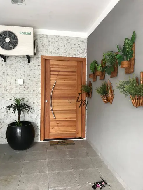 Foto 1 de Sobrado com 4 Quartos à venda, 172m² em Boqueirão, Praia Grande