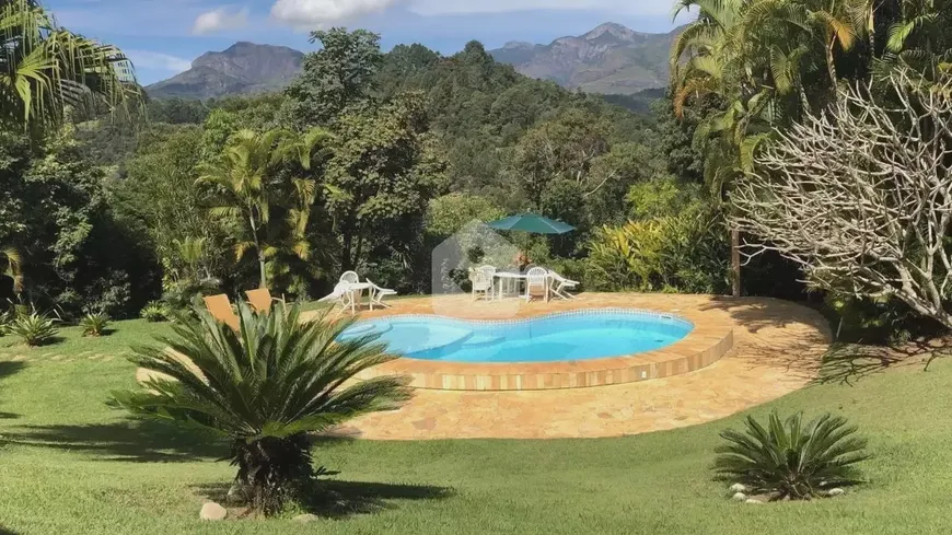 Foto 1 de Casa com 5 Quartos à venda, 300m² em Itaipava, Petrópolis