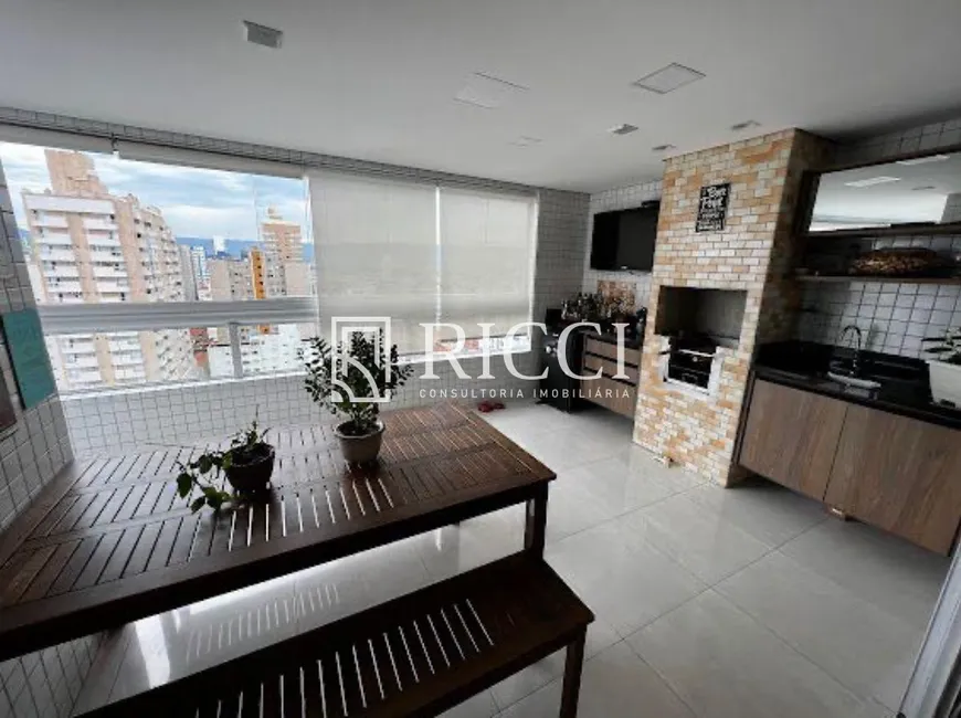 Foto 1 de Apartamento com 3 Quartos à venda, 136m² em Centro, São Vicente