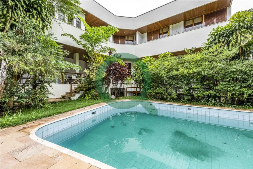 Foto 1 de Casa com 6 Quartos à venda, 815m² em Vila Madalena, São Paulo