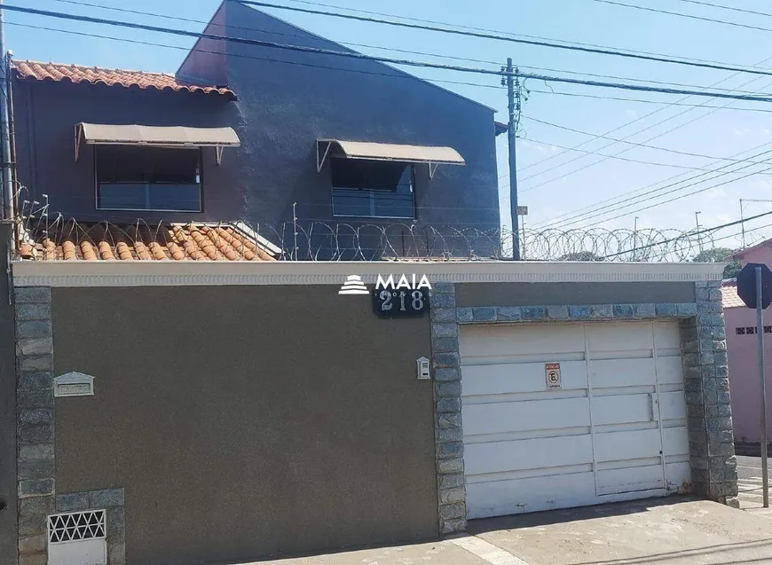 Foto 1 de Casa com 4 Quartos à venda, 250m² em Conjunto Margarida Rosa de Azevedo, Uberaba