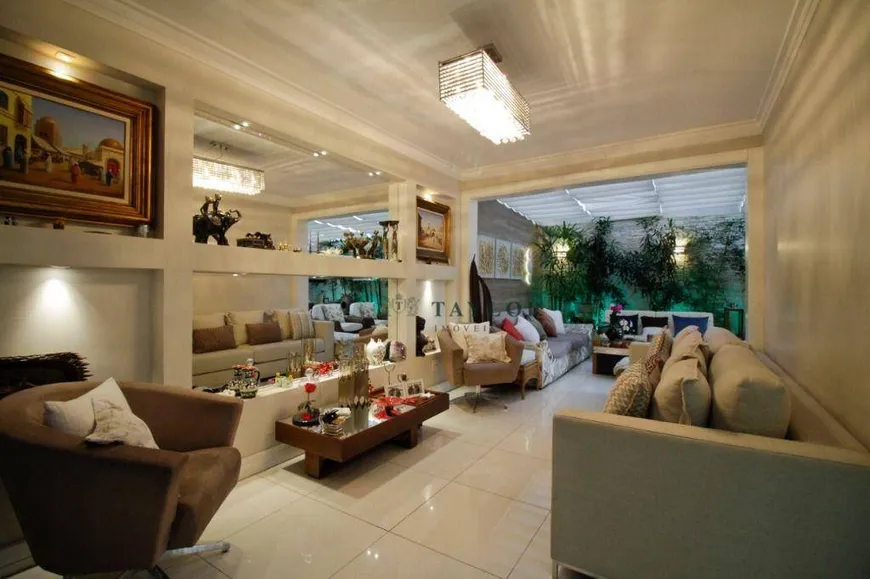 Foto 1 de Casa com 4 Quartos à venda, 271m² em Brooklin, São Paulo