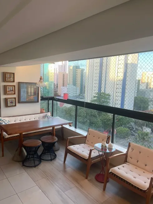 Foto 1 de Apartamento com 3 Quartos à venda, 143m² em Tamarineira, Recife