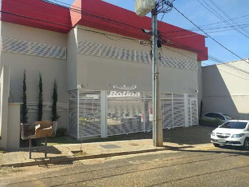 Foto 1 de Sala Comercial para alugar, 20m² em Brasil, Uberlândia