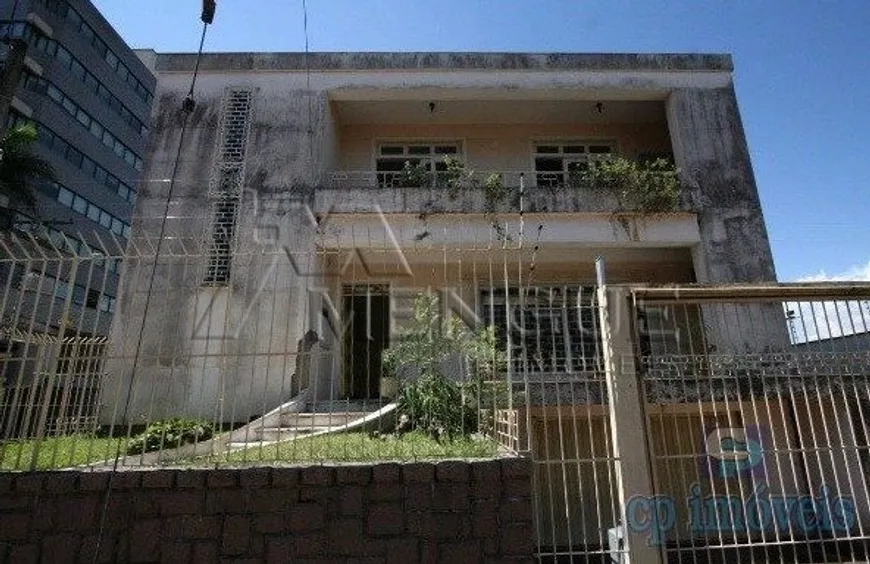 Foto 1 de Casa com 4 Quartos à venda, 450m² em Jardim Lindóia, Porto Alegre