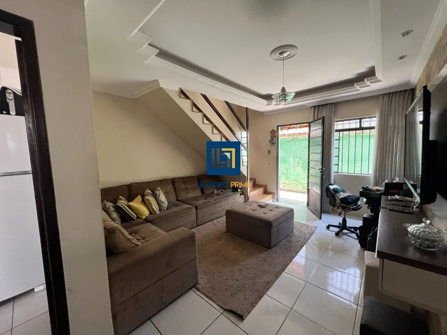 Foto 1 de Casa com 2 Quartos à venda, 60m² em Santa Amélia, Belo Horizonte