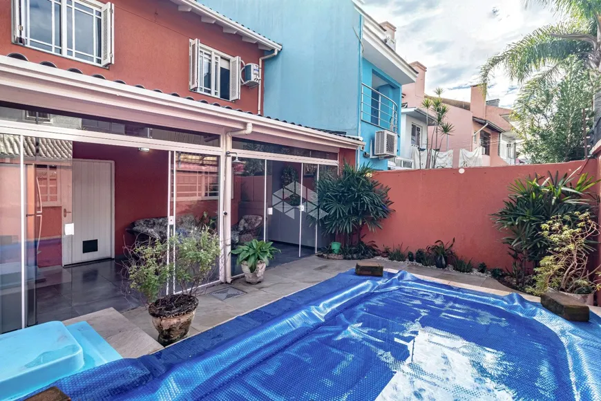 Foto 1 de Casa com 3 Quartos à venda, 216m² em Sarandi, Porto Alegre