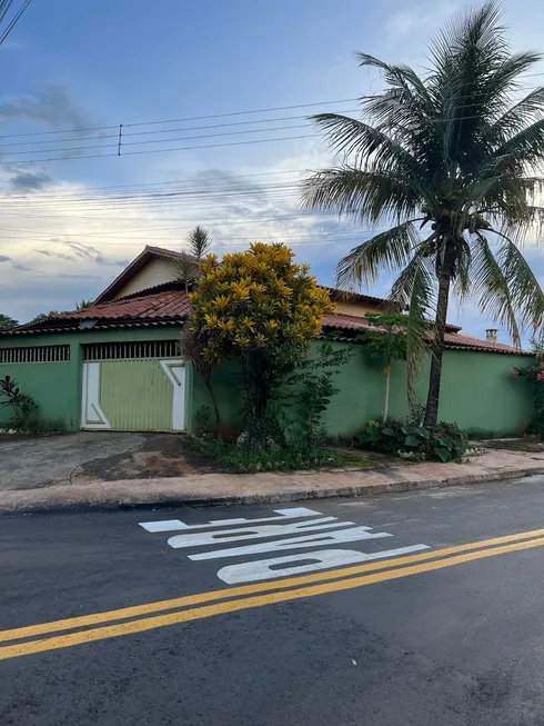 Foto 1 de Casa com 3 Quartos à venda, 314m² em Conjunto Vera Cruz, Goiânia