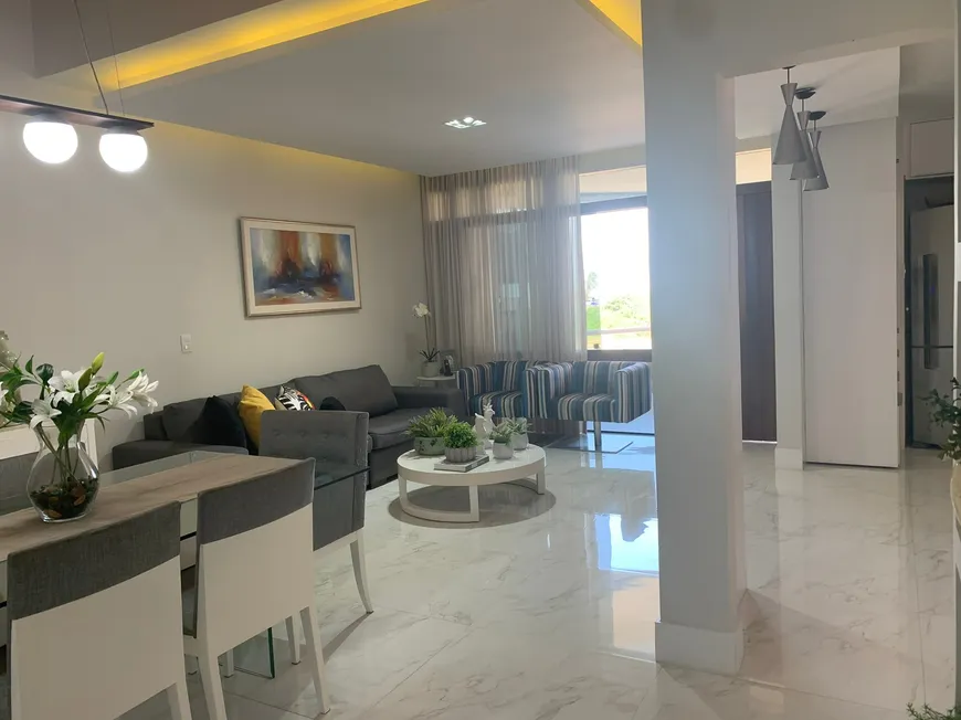 Foto 1 de Sobrado com 4 Quartos à venda, 184m² em Aruana, Aracaju