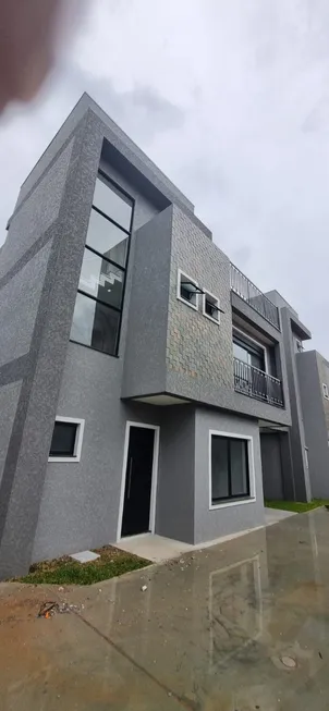 Foto 1 de Sobrado com 3 Quartos à venda, 126m² em Boqueirão, Curitiba