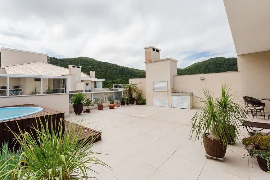 Foto 1 de Cobertura com 4 Quartos à venda, 235m² em Ingleses do Rio Vermelho, Florianópolis