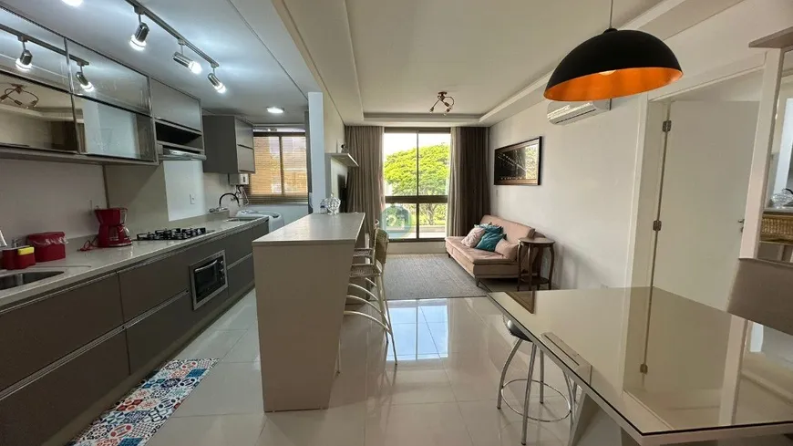 Foto 1 de Apartamento com 2 Quartos para alugar, 74m² em Jurerê Internacional, Florianópolis
