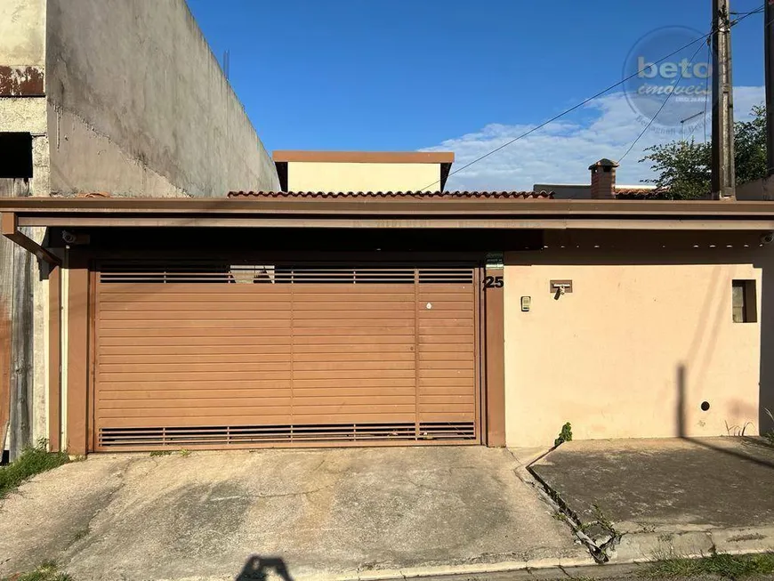 Foto 1 de Casa com 2 Quartos à venda, 70m² em Parque Sao Camilo, Itu