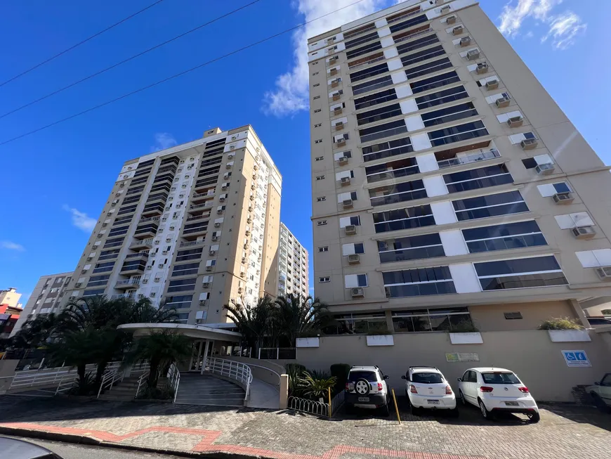 Foto 1 de Apartamento com 4 Quartos à venda, 115m² em Centro, Criciúma