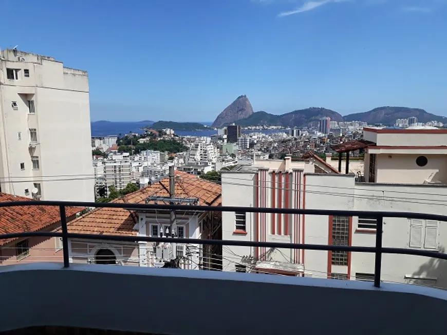 Foto 1 de Sobrado com 3 Quartos à venda, 210m² em Santa Teresa, Rio de Janeiro