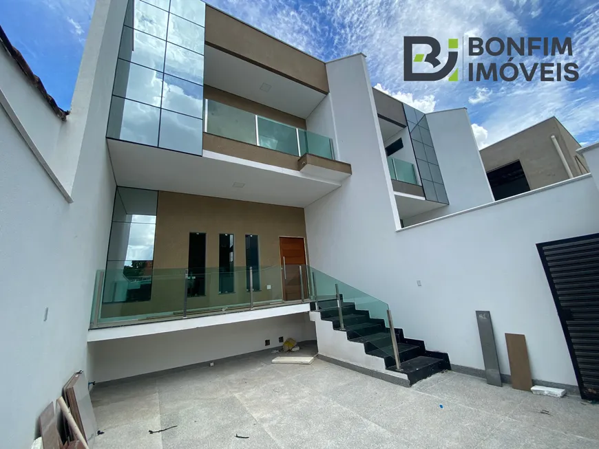 Foto 1 de Casa com 3 Quartos à venda, 210m² em Ilha dos Araujos, Governador Valadares