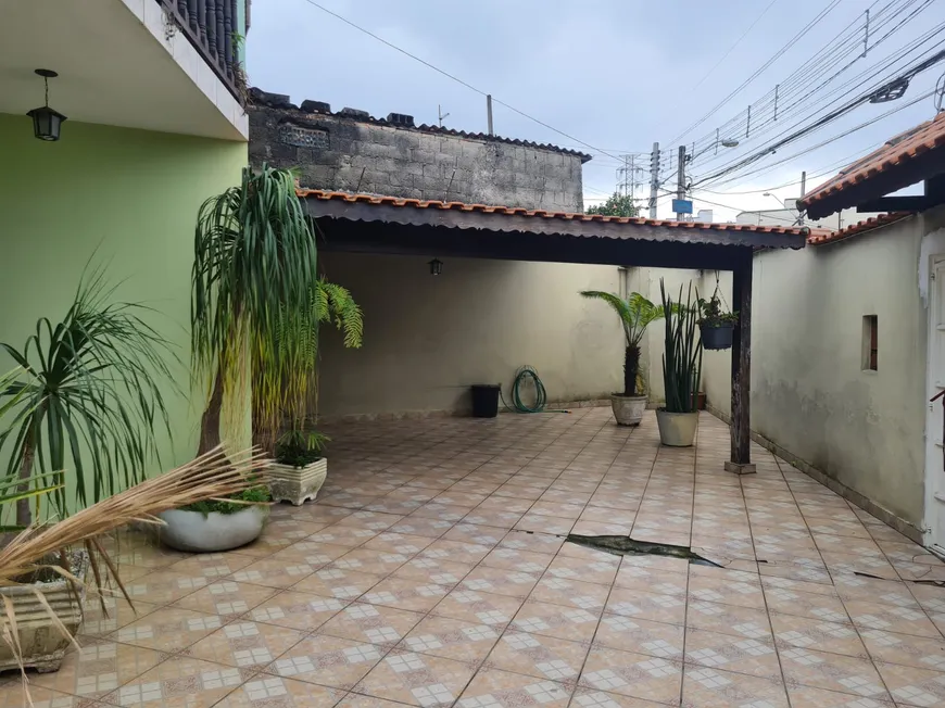 Foto 1 de Sobrado com 3 Quartos à venda, 312m² em Braz Cubas, Mogi das Cruzes