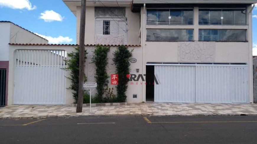 Foto 1 de Sobrado com 4 Quartos à venda, 220m² em São Joaquim, Franca