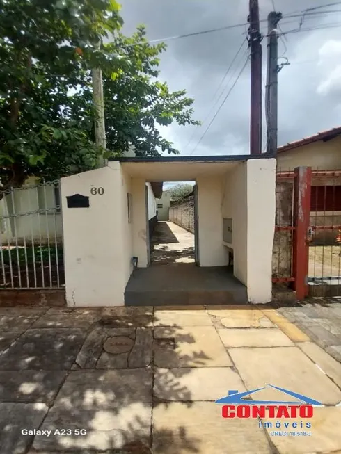 Foto 1 de Casa com 2 Quartos para alugar, 55m² em Cidade Jardim, São Carlos