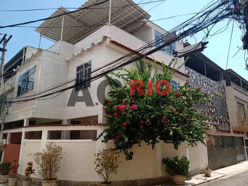 Foto 1 de Casa de Condomínio com 5 Quartos à venda, 223m² em Madureira, Rio de Janeiro