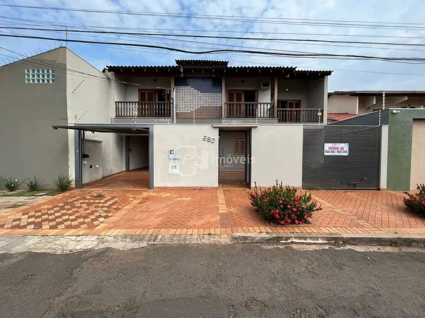 Foto 1 de Sobrado com 4 Quartos para venda ou aluguel, 417m² em Vila Rosa Pires, Campo Grande