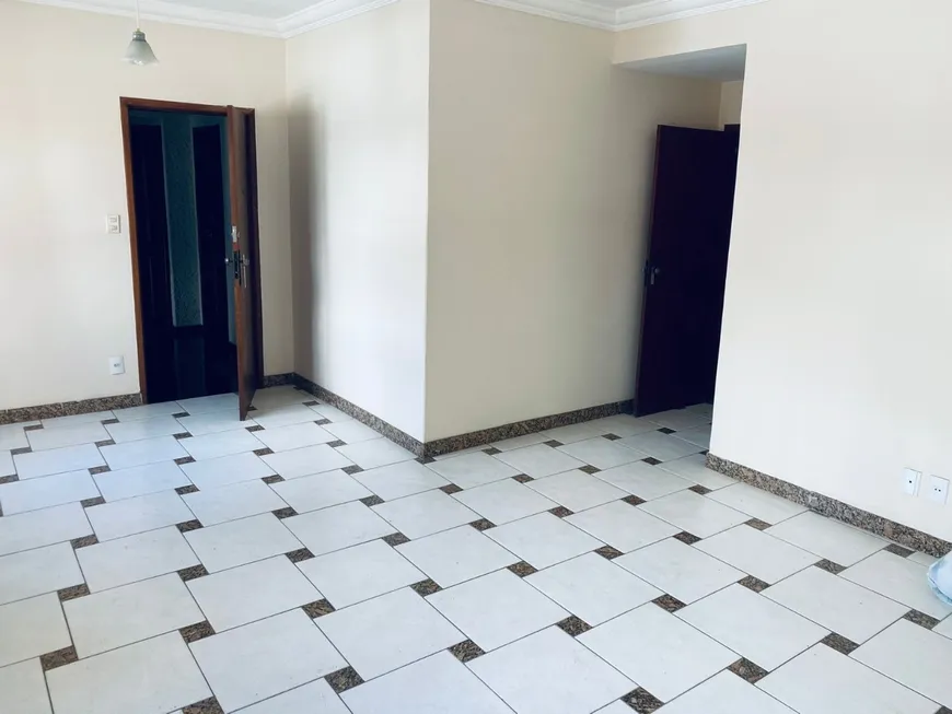 Foto 1 de Apartamento com 3 Quartos à venda, 90m² em Jardim, Ponte Nova