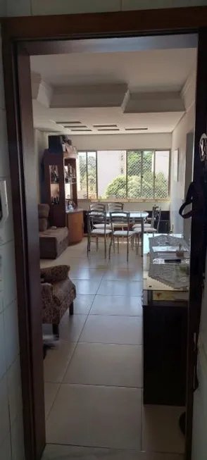 Foto 1 de Apartamento com 3 Quartos à venda, 80m² em Dom Bosco, Londrina