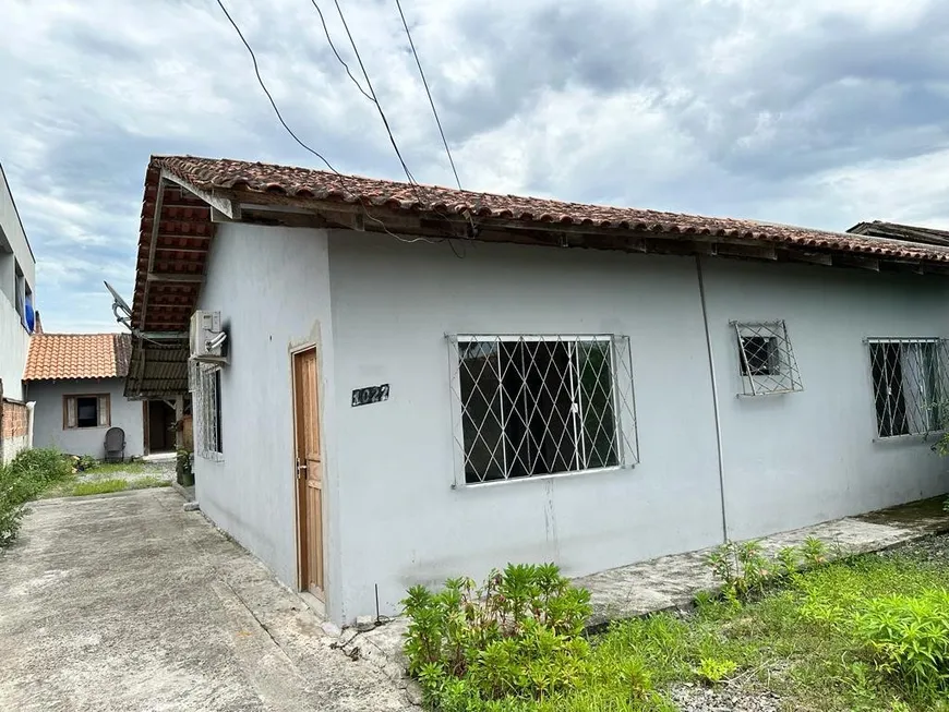 Foto 1 de Casa com 4 Quartos à venda, 360m² em Paranaguamirim, Joinville