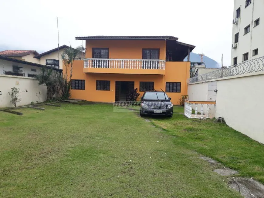 Foto 1 de Casa com 9 Quartos à venda, 422m² em PRAIA DE MARANDUBA, Ubatuba