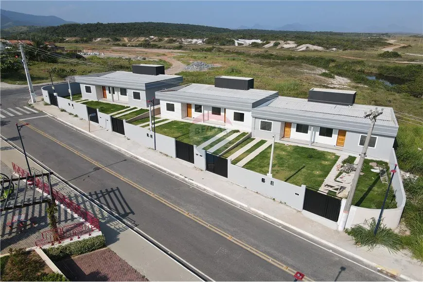 Foto 1 de Casa de Condomínio com 2 Quartos à venda, 80m² em Itaipuaçú, Maricá