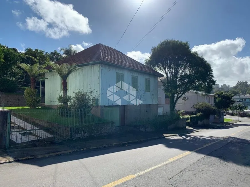 Foto 1 de Casa com 3 Quartos à venda, 408m² em Santa Terezinha, Garibaldi