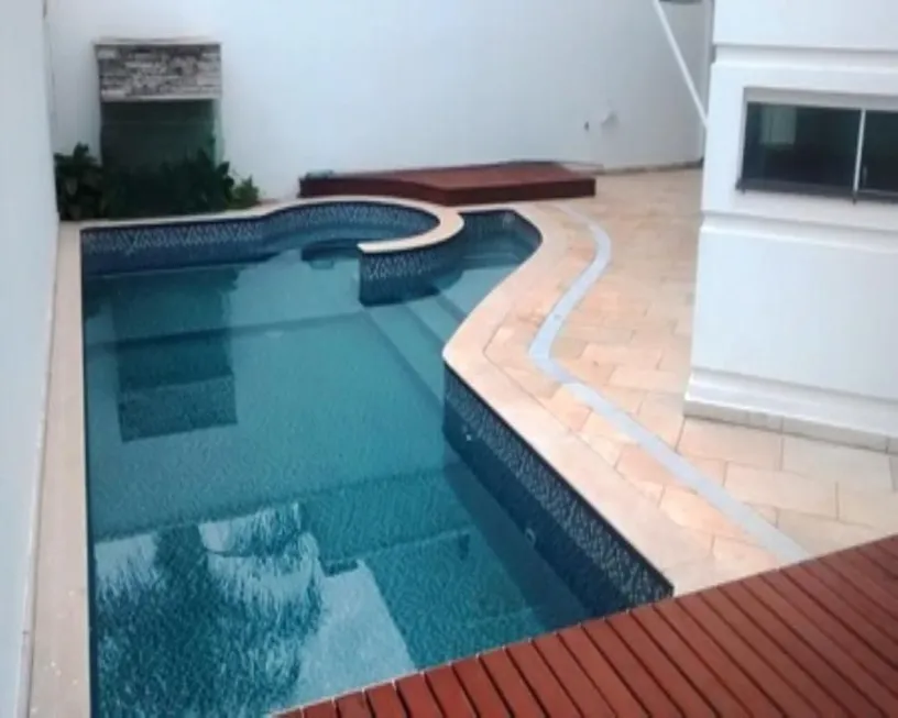 Foto 1 de Casa de Condomínio com 3 Quartos à venda, 284m² em Royal Park, Uberlândia